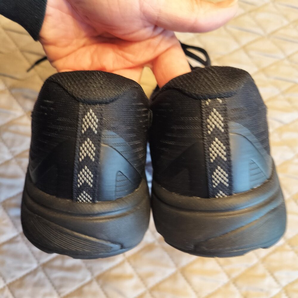 ASICS Running Shoe - Picture 5 of 10